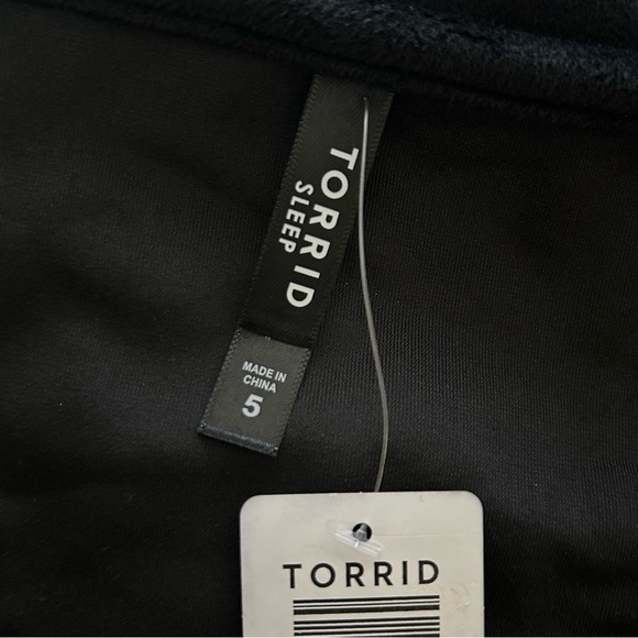 Torrid Sleep Velour Sleeveless Lounge Cami Tank Top - 5X - Picture 4 of 9